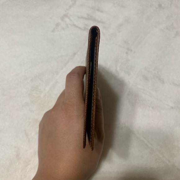 Authentic Louis Vuitton Taiga ID/Card Holder in GUC - Picture 5 of 9